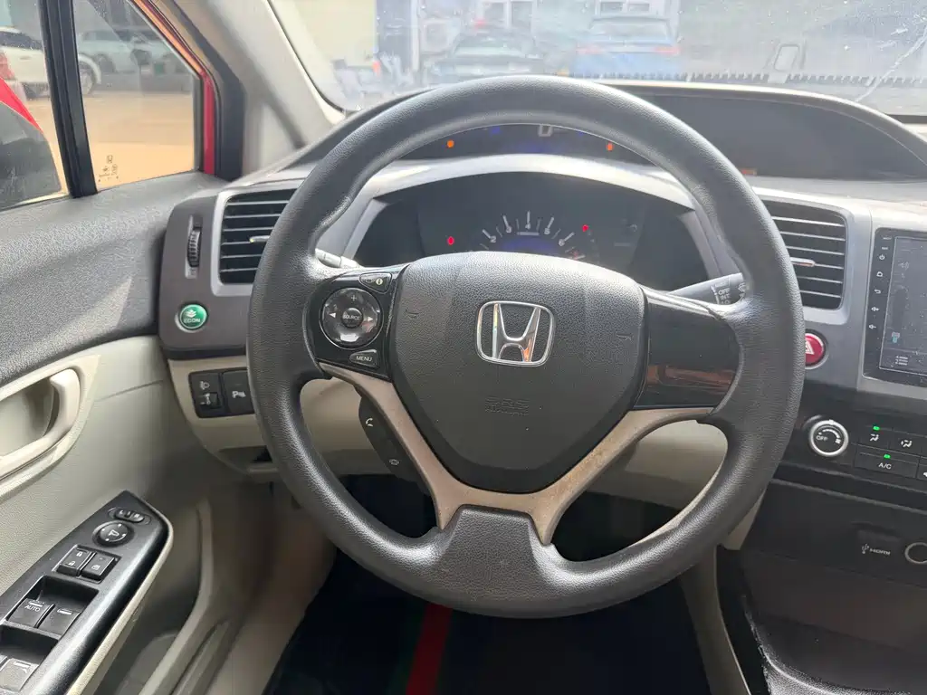 Honda Civic — миниатюра 9
