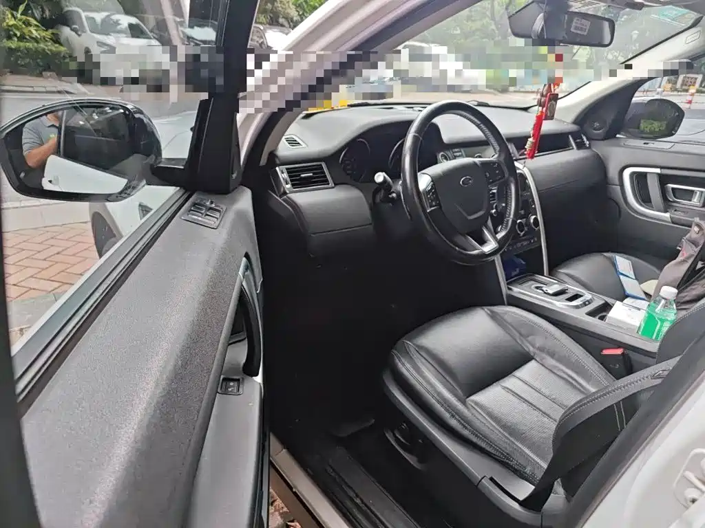 Land Rover Discovery Sport — миниатюра 17