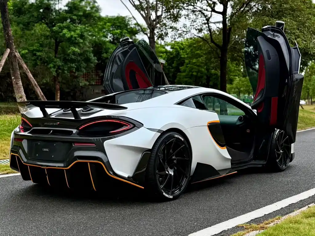 MCLAREN 570