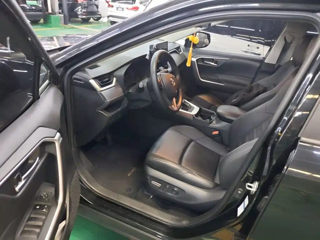 Toyota Wildlander — миниатюра 16