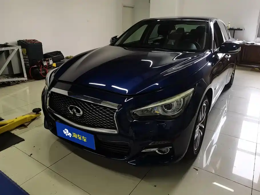 Infiniti Q50L