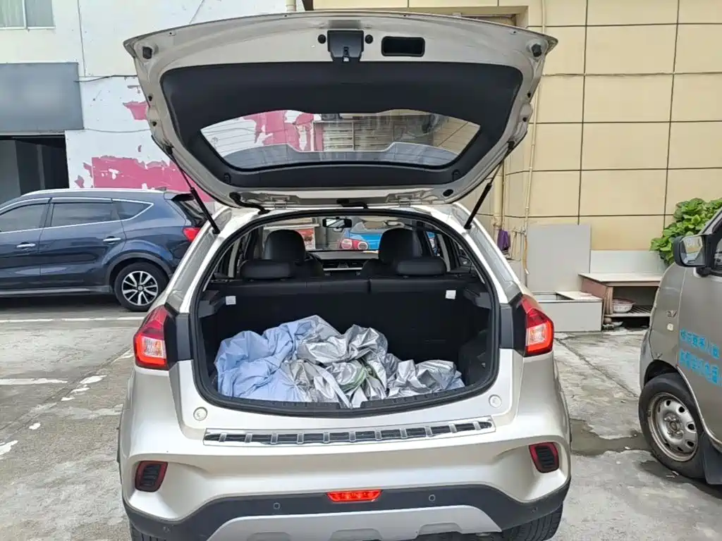 Geely Vision X3 — миниатюра 19