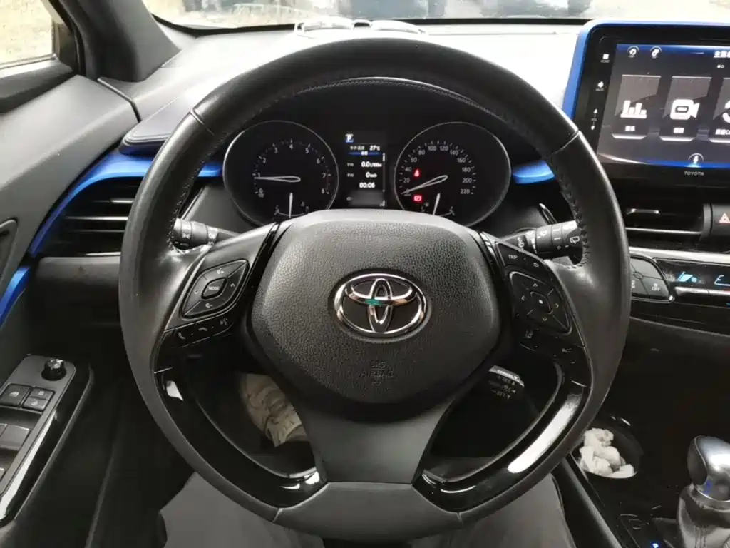 Toyota IZOA — миниатюра 3