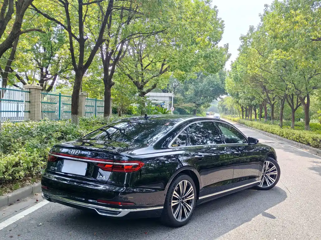 Audi A8 — миниатюра 18