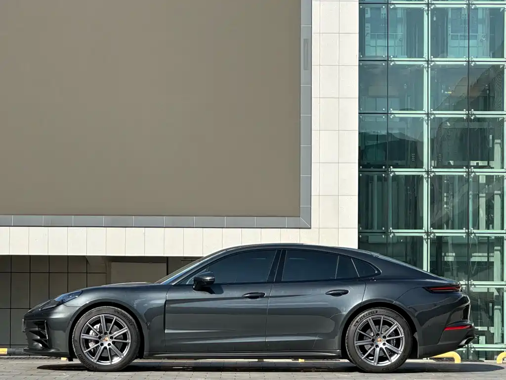 Porsche Panamera — миниатюра 7