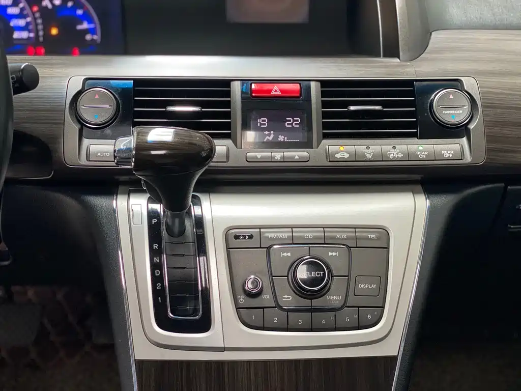 Honda Elysion — миниатюра 6