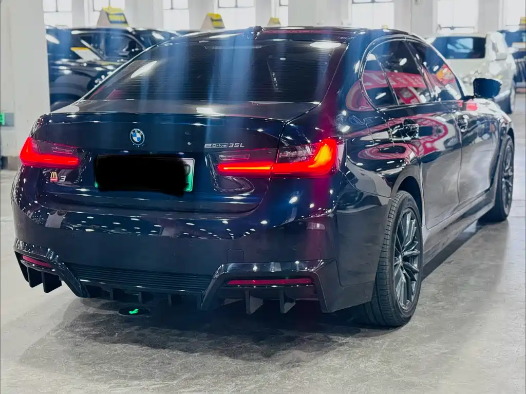 BMW i3 2022 eDrive 35 L