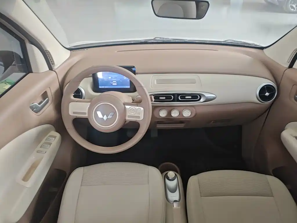 Wuling MINIEV — миниатюра 10