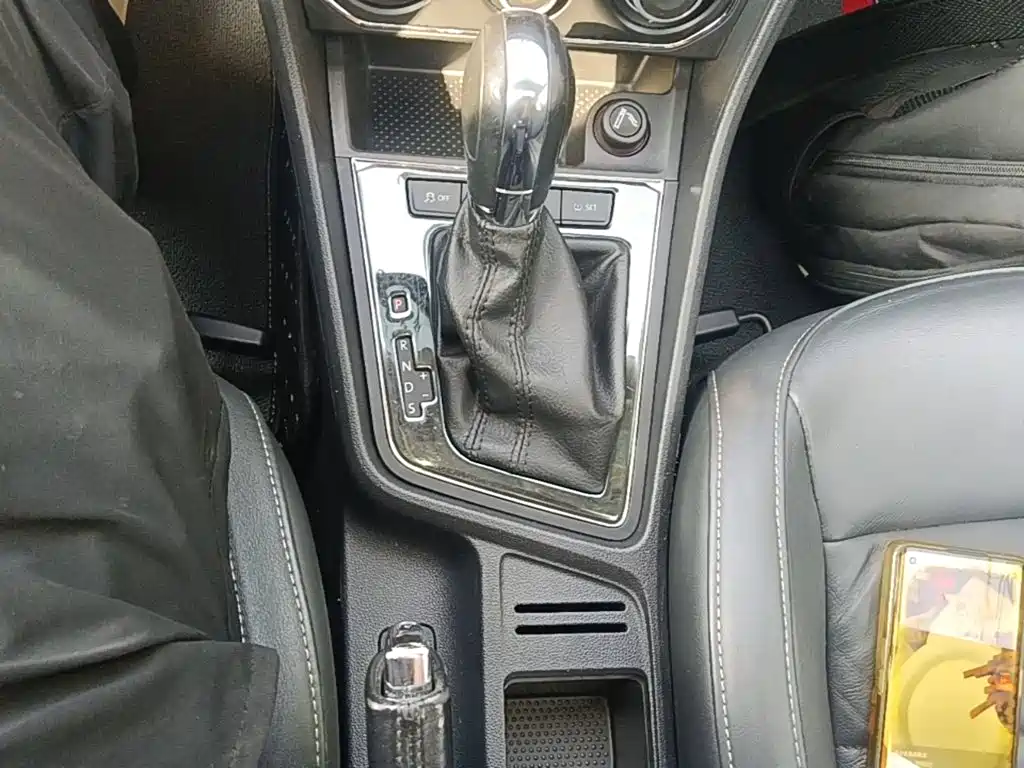 Volkswagen Lavida — миниатюра 14