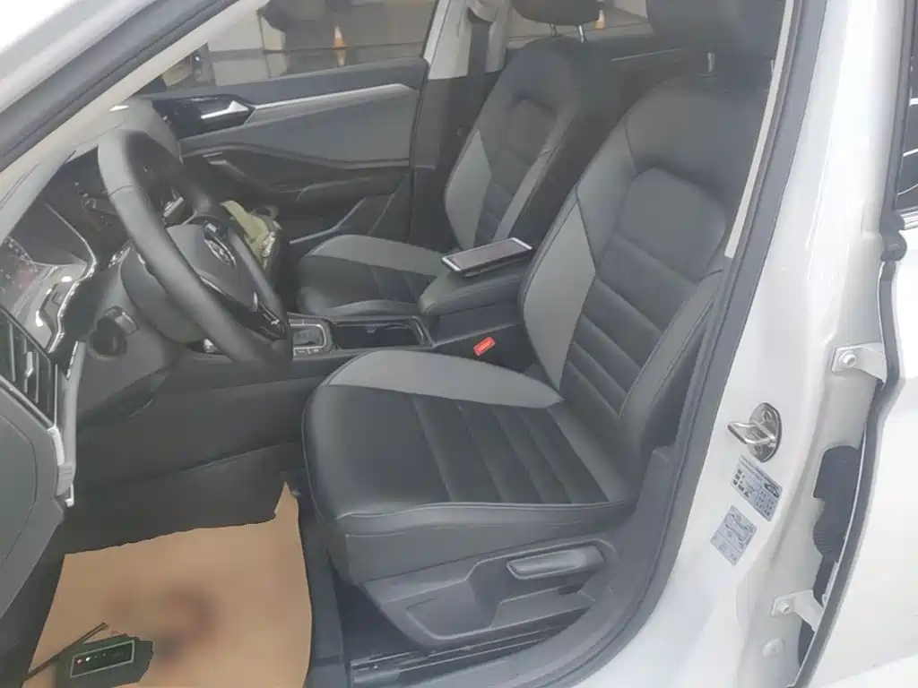 Volkswagen Sagitar — миниатюра 15