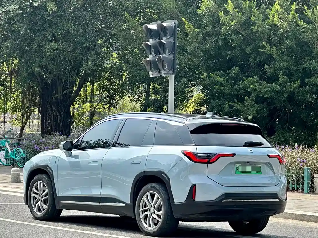 NIO ES6 — миниатюра 4