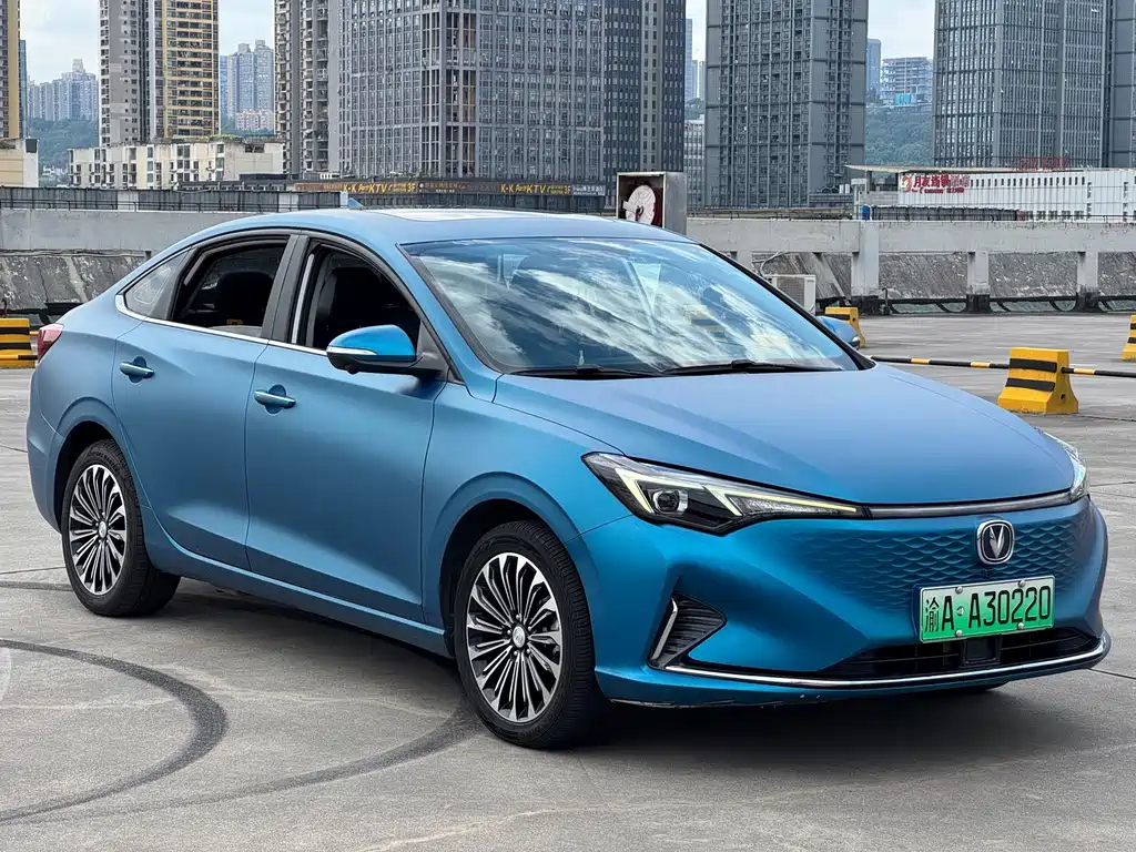 Changan Eado New Energy — миниатюра 3