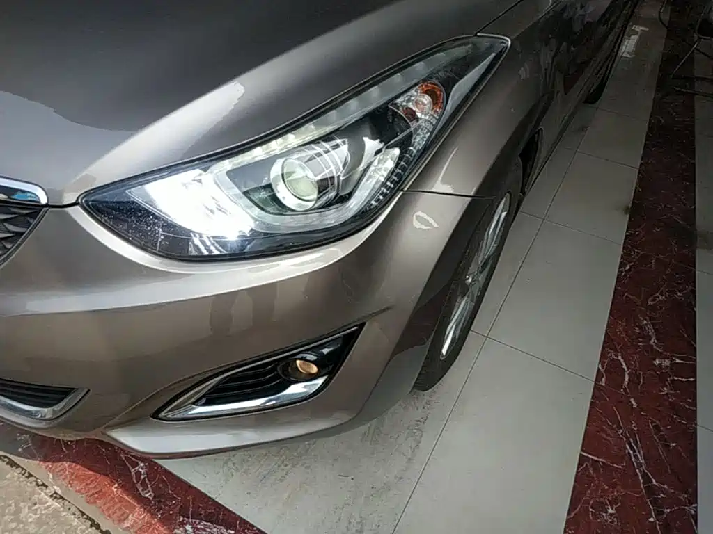 Hyundai Elantra Langdong — миниатюра 24