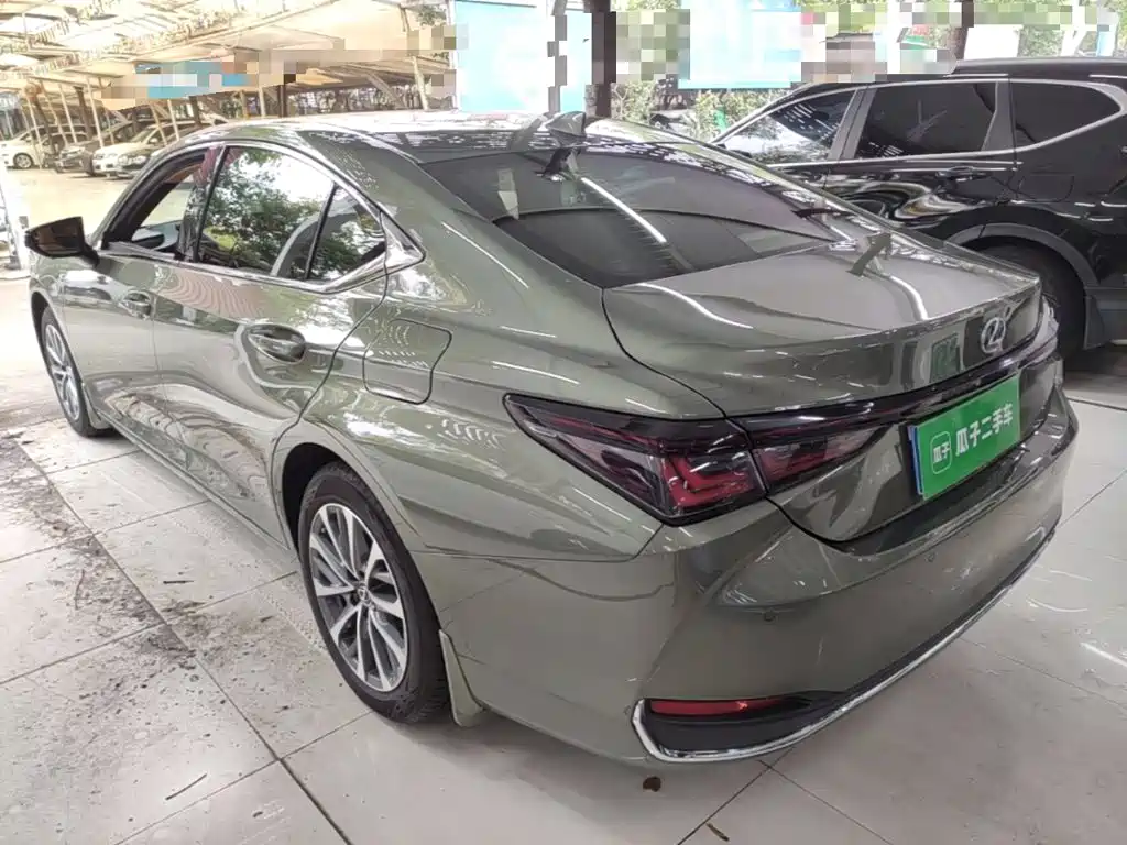 Lexus ES — миниатюра 5
