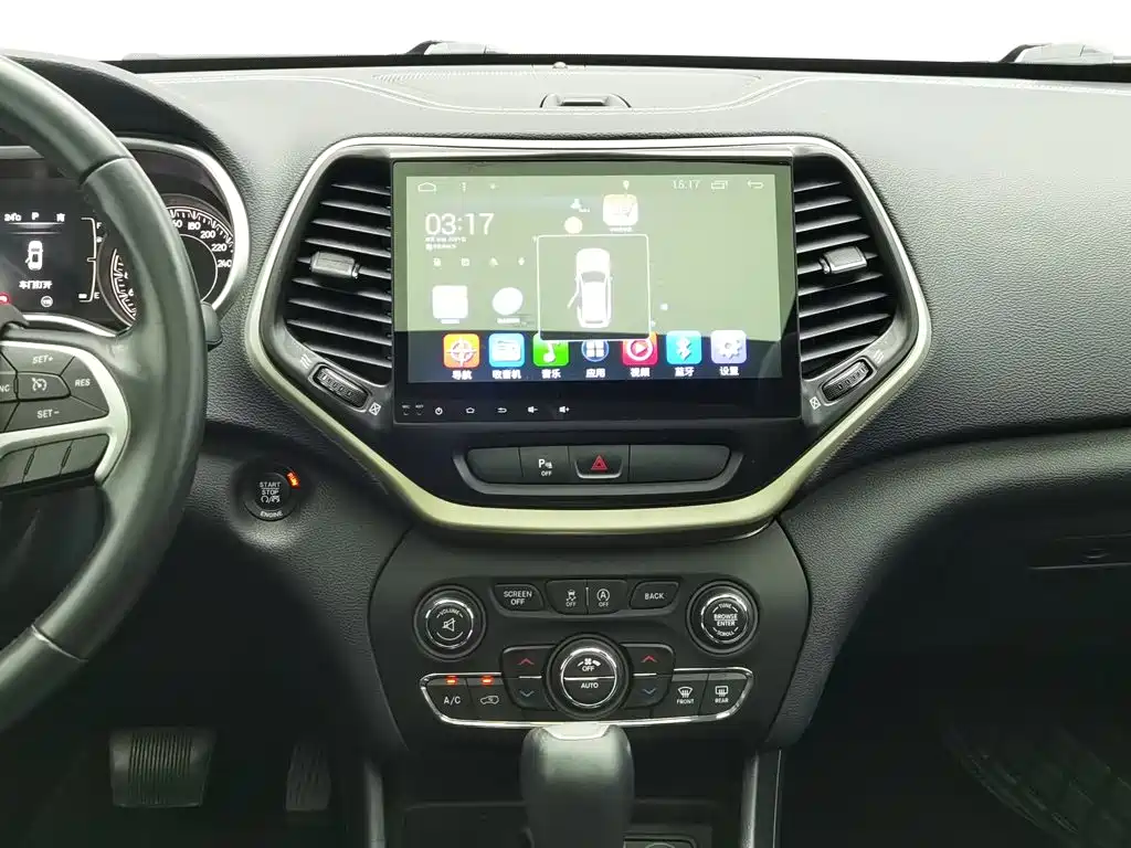 Jeep Cherokee — миниатюра 12