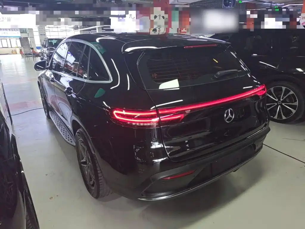 Mercedes-Benz EQC — миниатюра 5