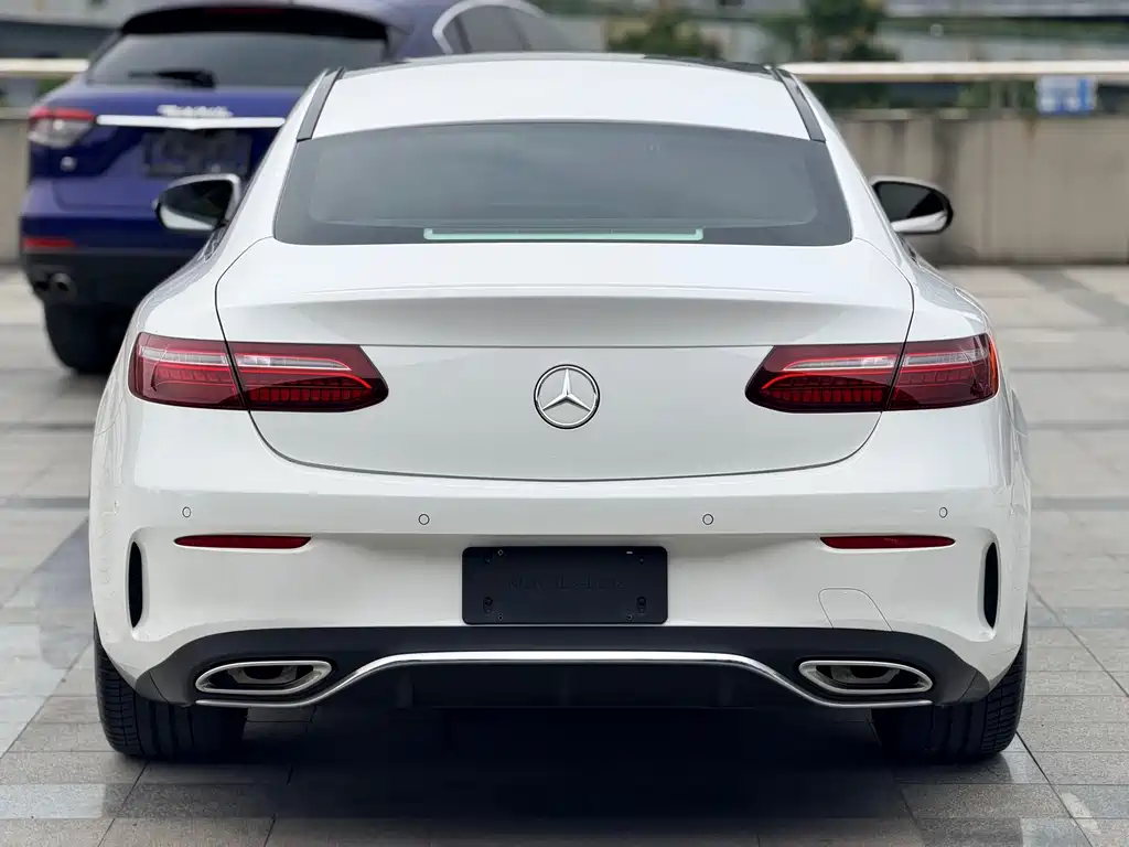 Mercedes-Benz E-Class (Import) — миниатюра 6