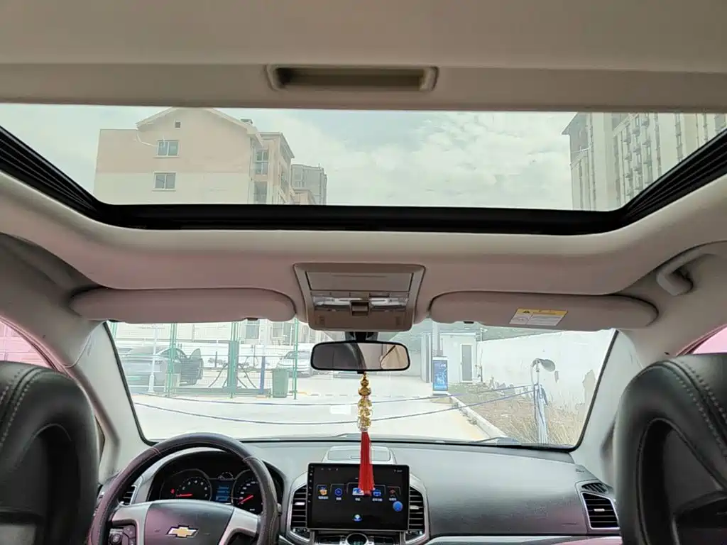 Chevrolet Captiva — миниатюра 18