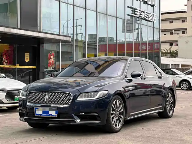 LINCOLN CONTINENTAL 2018