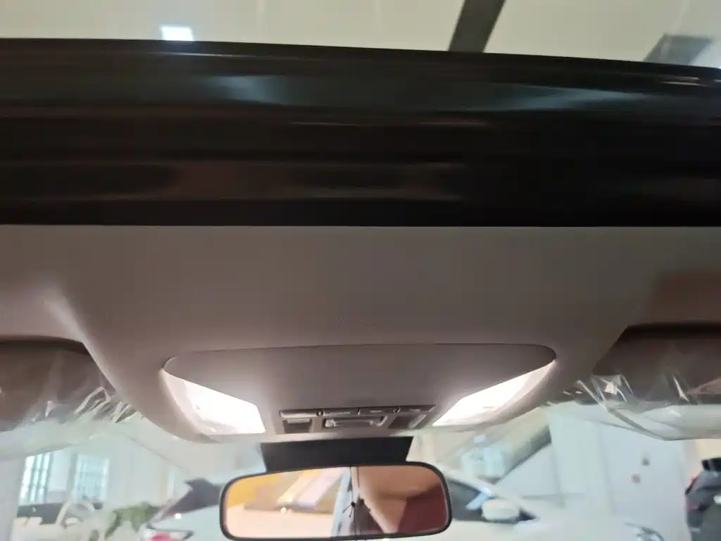 Toyota RAV4 — миниатюра 18