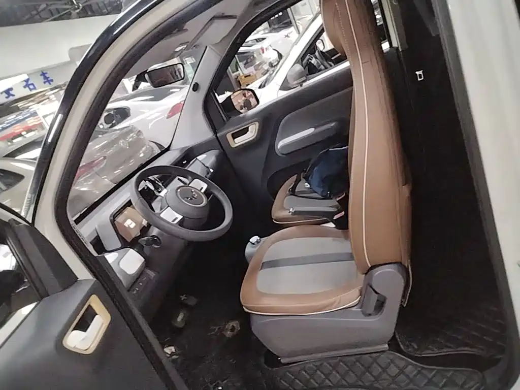 Wuling MINIEV — миниатюра 16