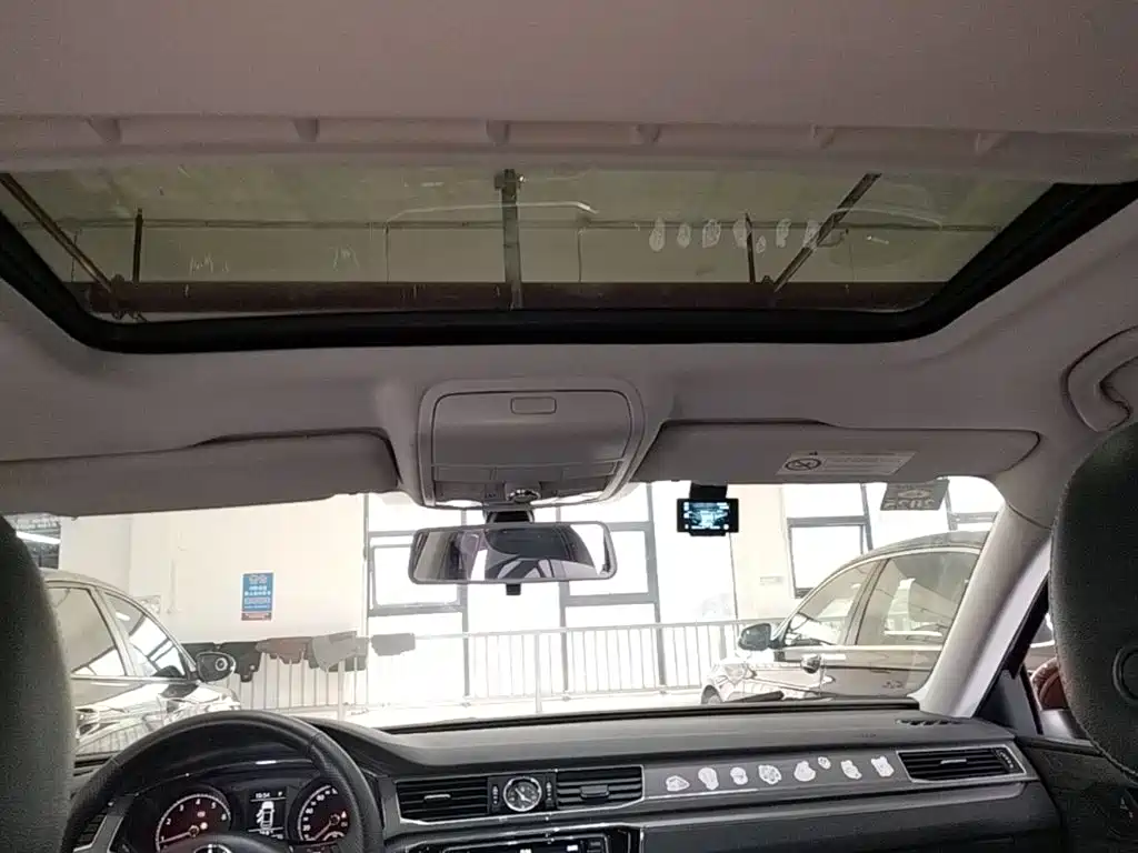 Volkswagen Passat — миниатюра 18