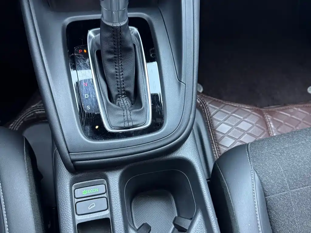 Honda Vezel — миниатюра 8
