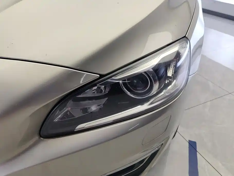 Volvo S60 — миниатюра 5