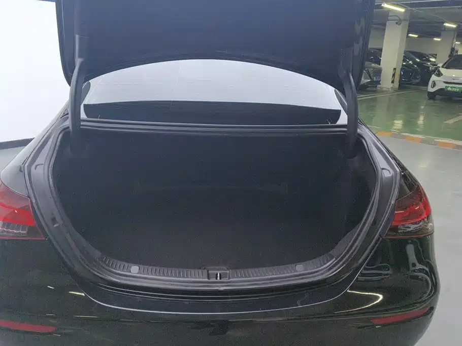 Mercedes-Benz E-Class E 2022 E 300 L Fashion