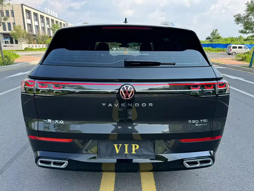Volkswagen Tavendor 2024 380TSI R-Line