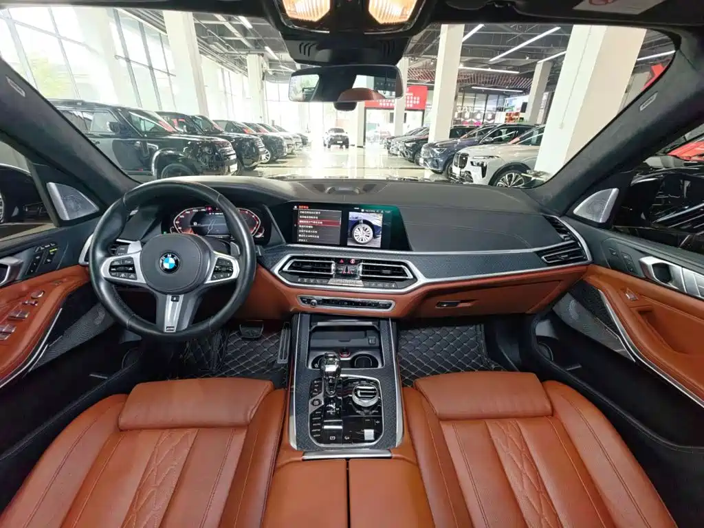 BMW X7 — миниатюра 27