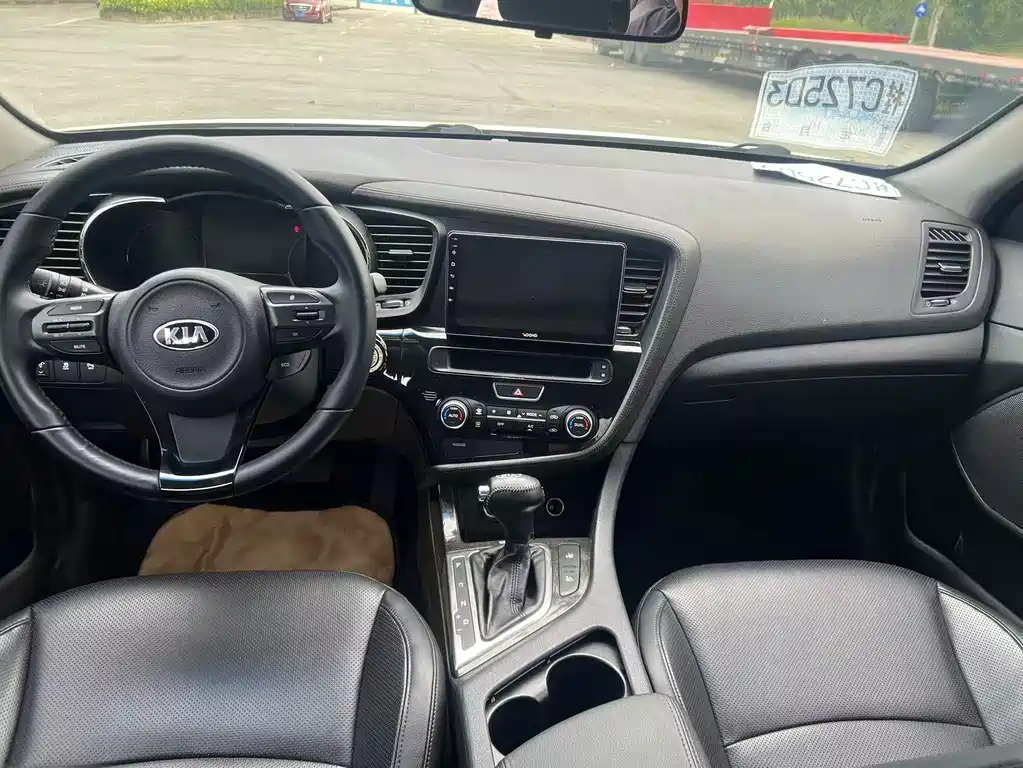 Kia K5 — миниатюра 12