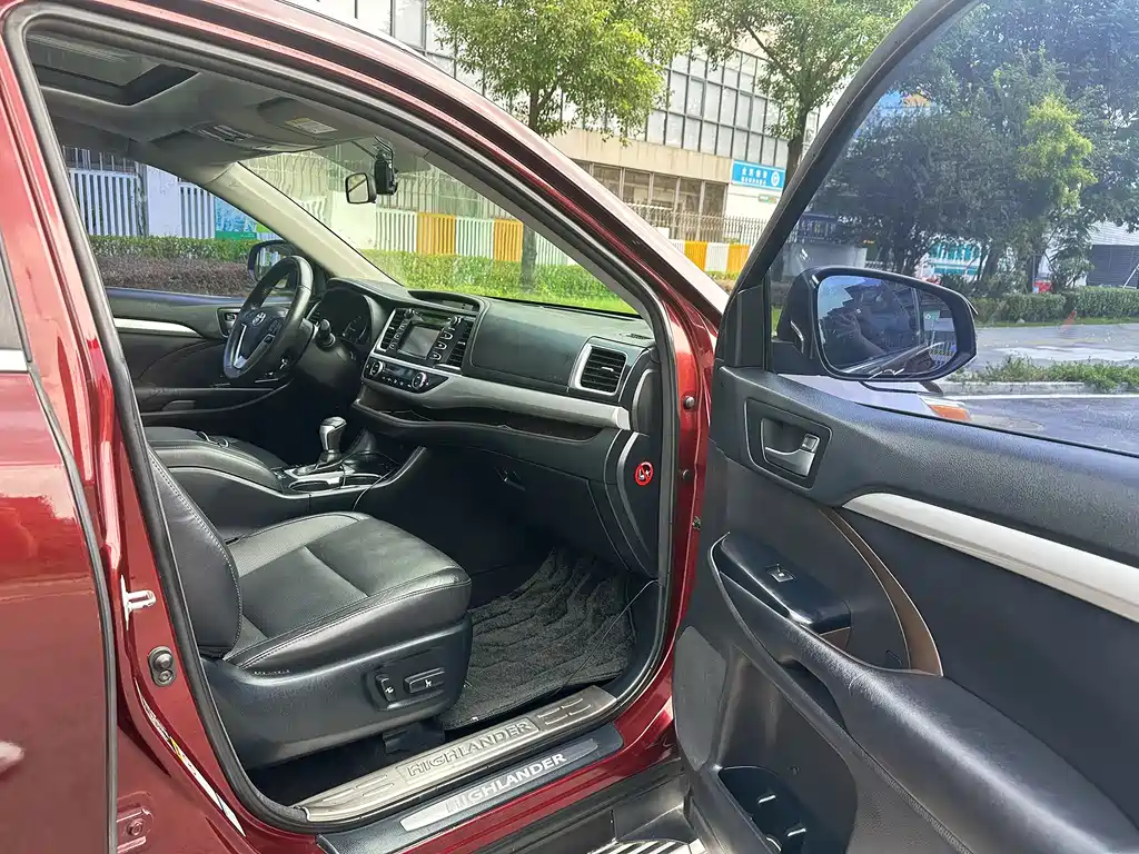 Toyota Highlander — миниатюра 21