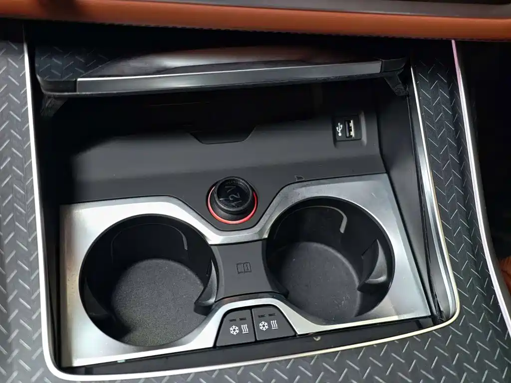 BMW X7 — миниатюра 33
