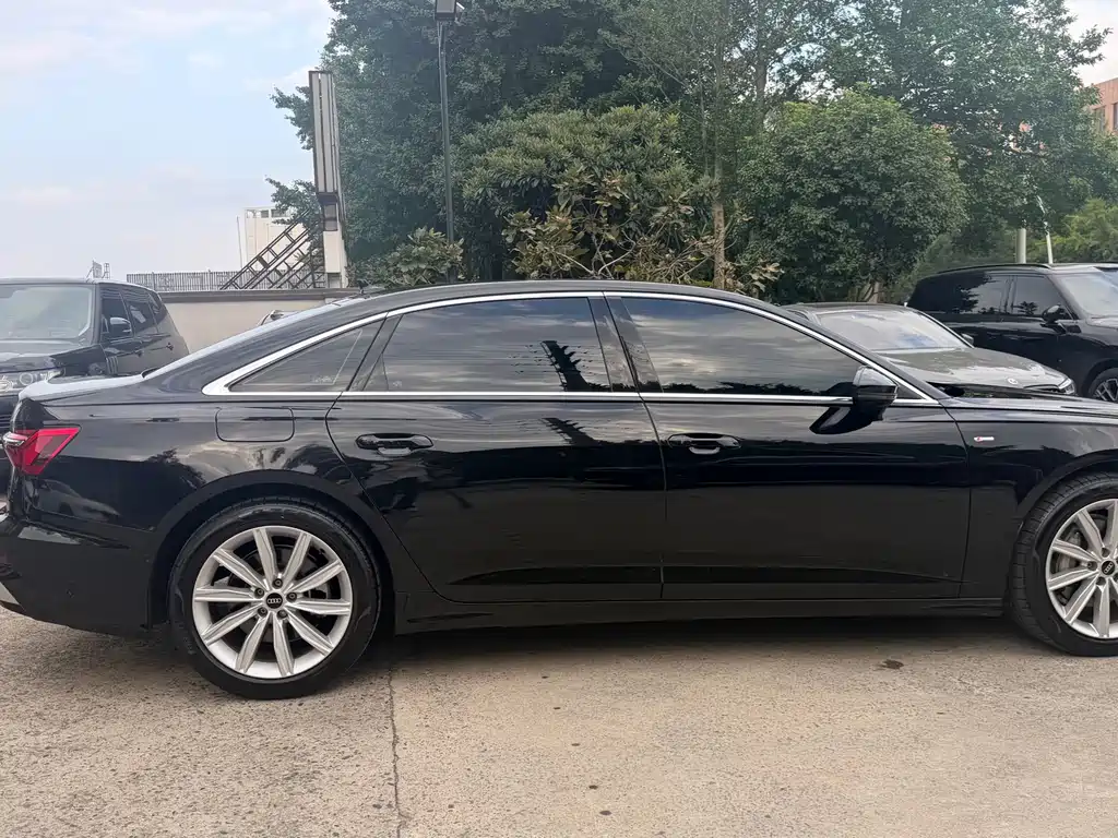 Audi A6L — миниатюра 5