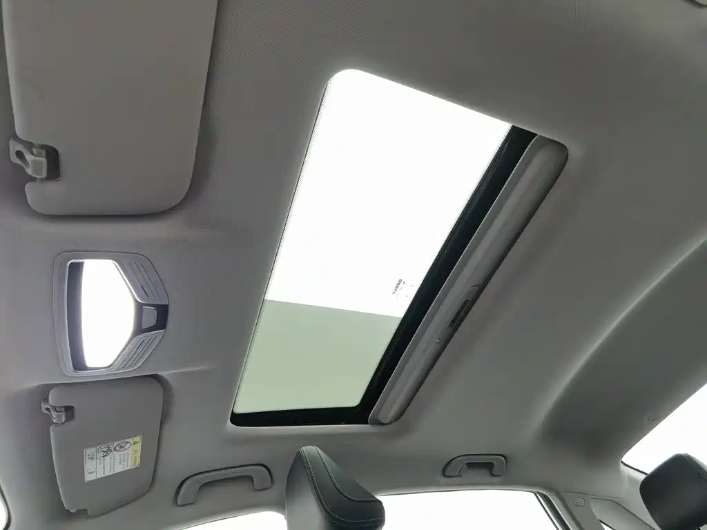 Geely Emgrand — миниатюра 14