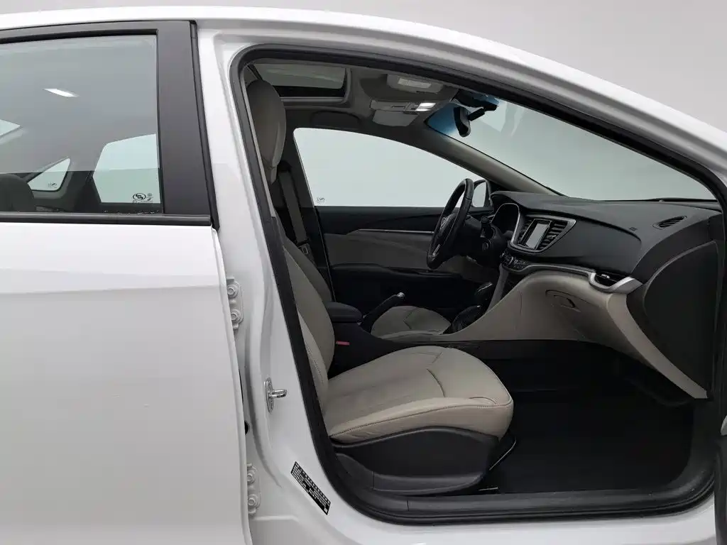Buick Excelle — миниатюра 23