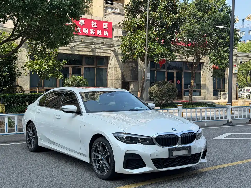 BMW 3 Series — миниатюра 3