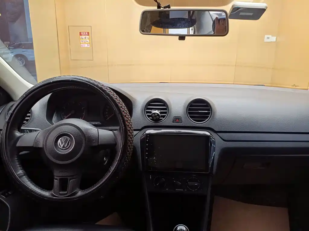 Volkswagen Jetta — миниатюра 18