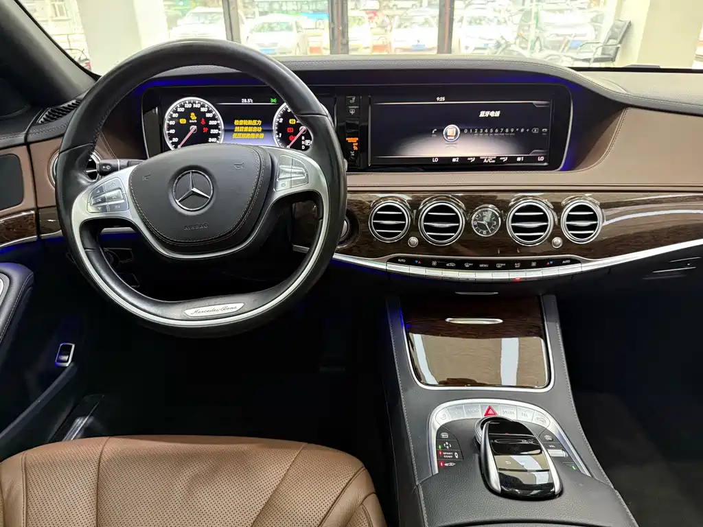 Mercedes-Benz S-Class — миниатюра 12