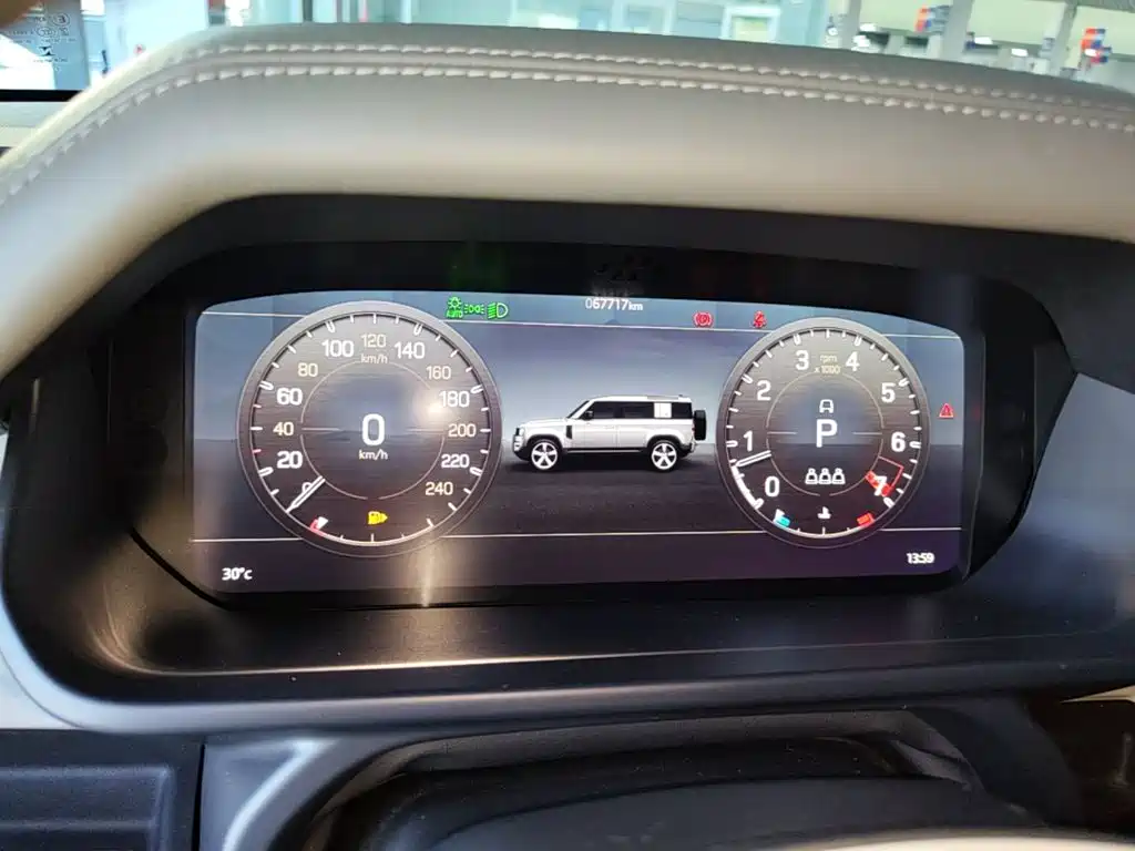 Land Rover Defender — миниатюра 12