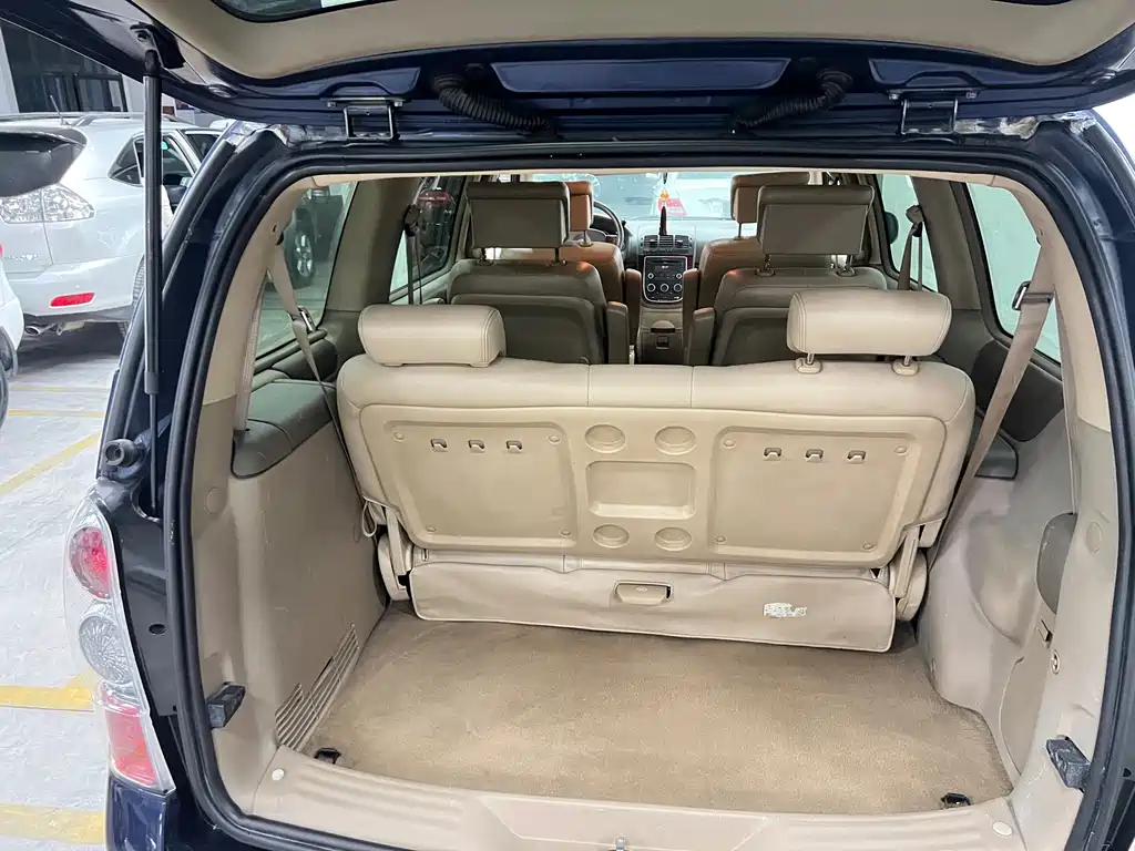Buick GL8 — миниатюра 9