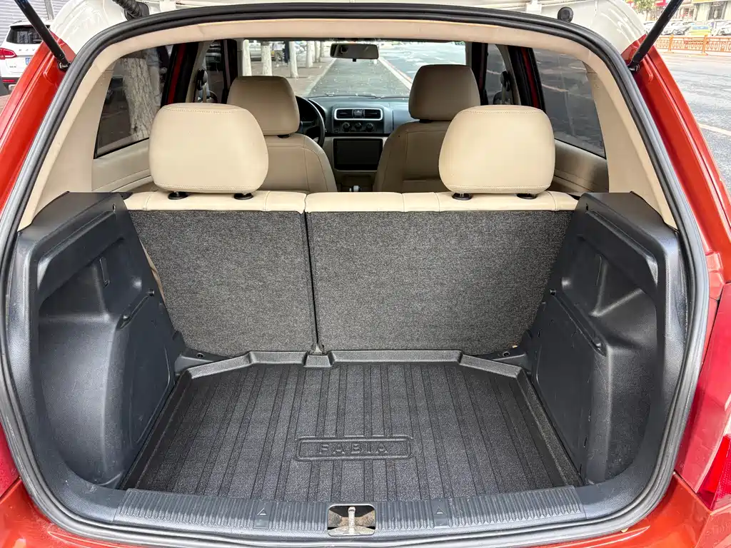Skoda Fabia — миниатюра 11