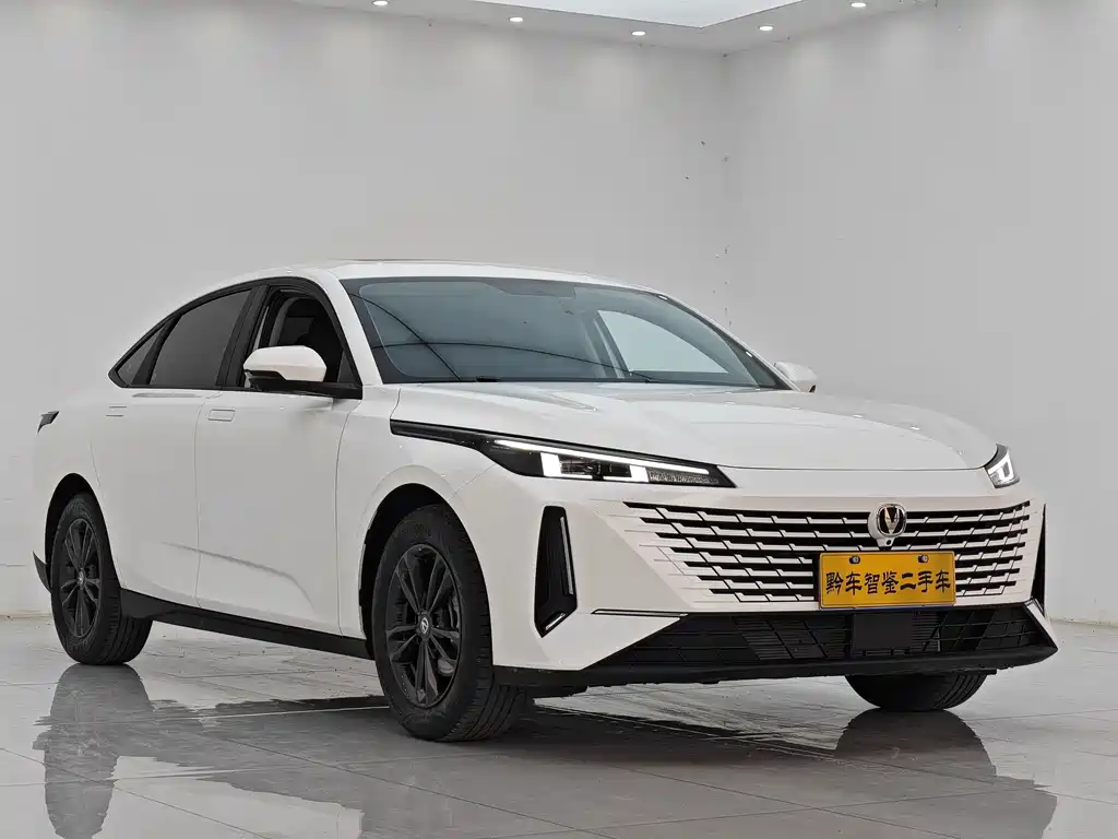 Changan Yida — миниатюра 3