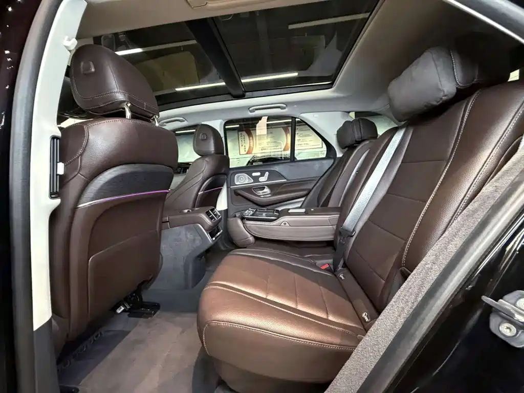 Mercedes-Benz GLE (Import) — миниатюра 30