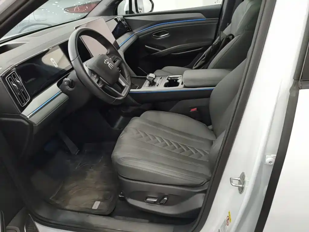 BYD L DM-i — миниатюра 15