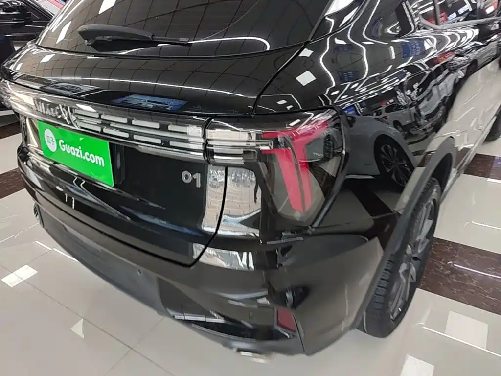 Lynk & Co 01 — миниатюра 8