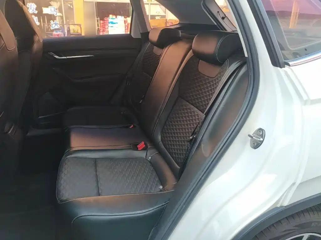 Skoda Kamiq — миниатюра 17