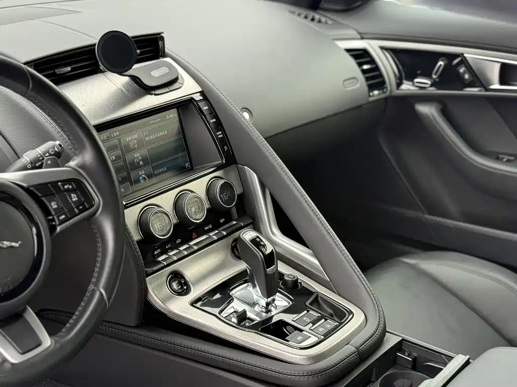 Jaguar F-TYPE — миниатюра 17