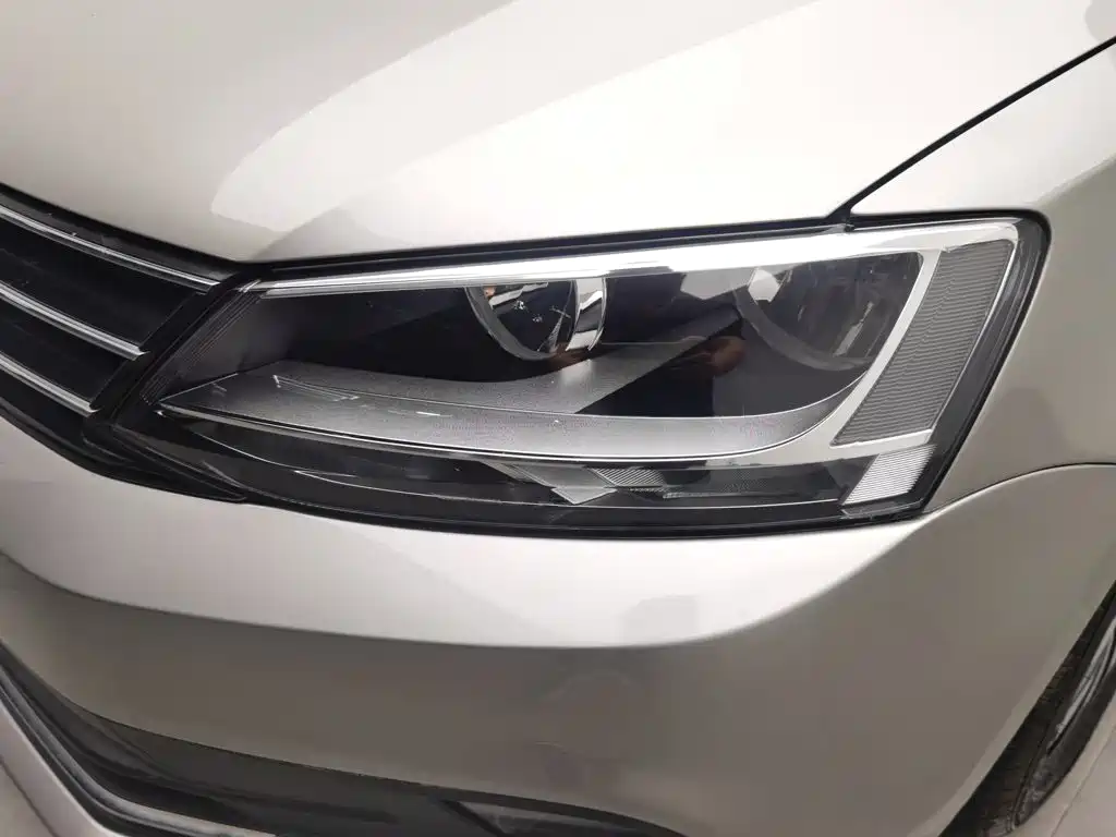 Volkswagen Sagitar — миниатюра 7